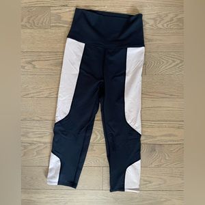 Live The Process geometric color block cropped high waist legging size M